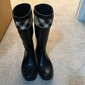 Burberry rain boots - very scuffed